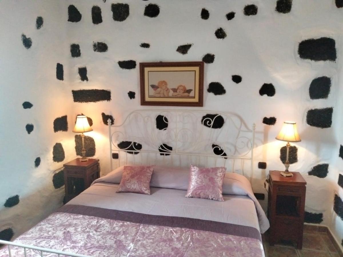 Lanzarote Casa Volcanica-Anclada Sobre La Lava Del Volcan Montana Blanca 외부 사진