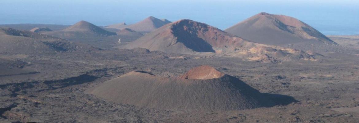 Lanzarote Casa Volcanica-Anclada Sobre La Lava Del Volcan Montana Blanca 외부 사진